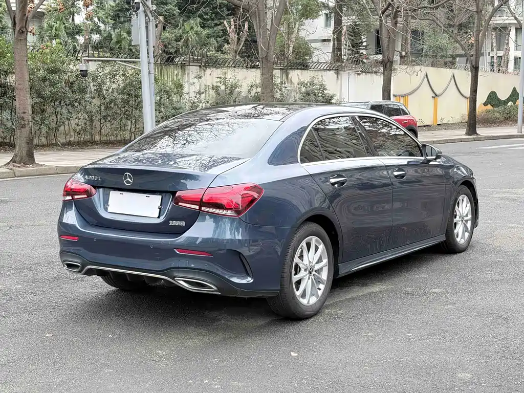 Mercedes-Benz A-Class 2019 A 200 L Sports Sedan купить на сайте DeffCars