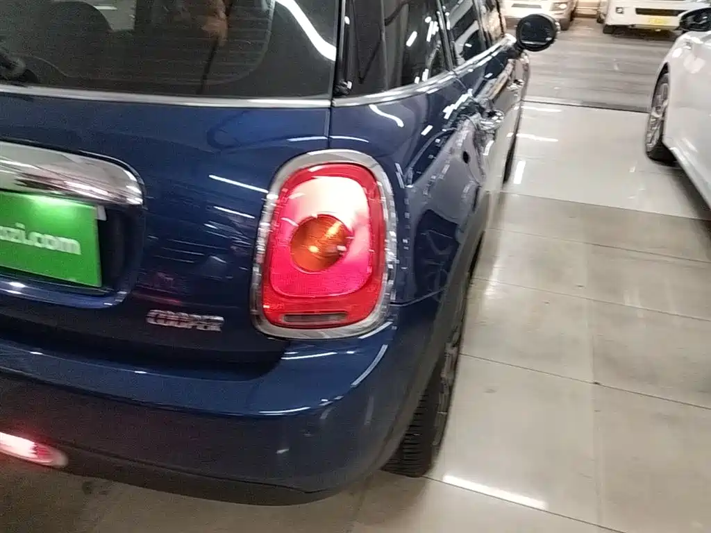 MINI 2016 1.5T COOPER five-door version купить на сайте DeffCars