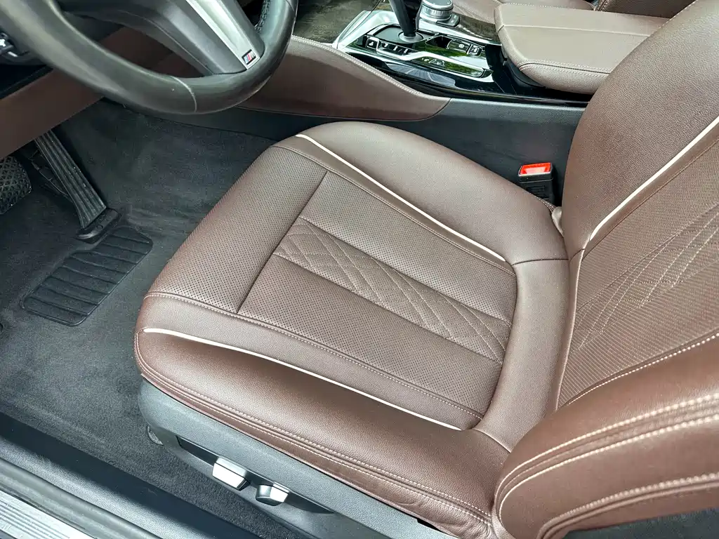 BMW 5 Series 2021 525Li M Sports Package купить на сайте DeffCars