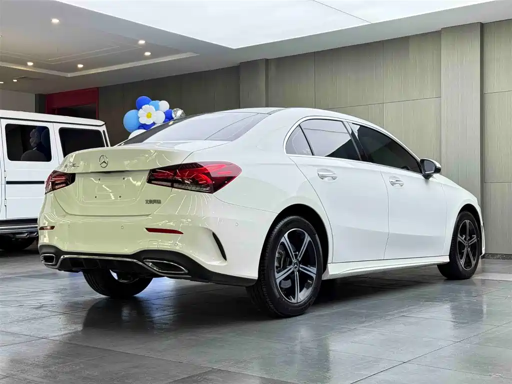 Mercedes-Benz A-Class 2022 A 200 L Sports Sedan Fashionable купить на сайте DeffCars