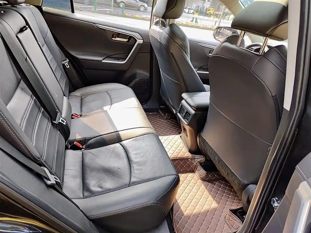 Wilanda 2022 2.0L CVT two-wheel drive luxury PLUS version купить на сайте DeffCars