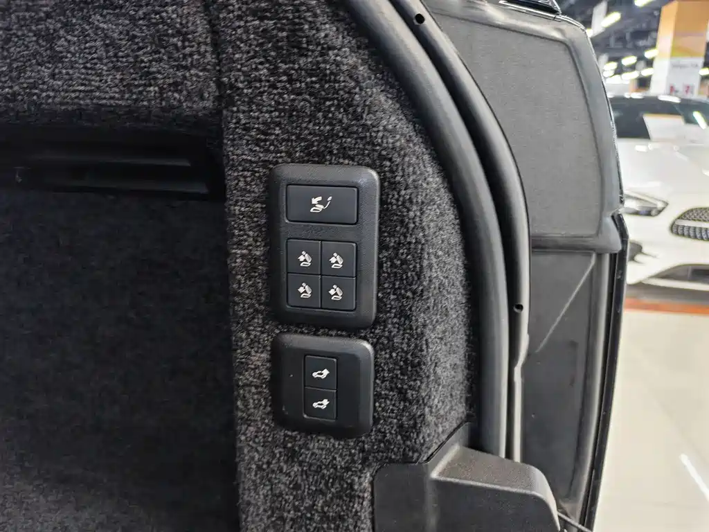 Range Rover 2019 5.0 SC V8 Revered Genesis Extended Edition купить на сайте DeffCars