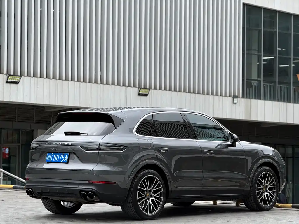 Cayenne 2022 Cayenne 3.0T Platinum Edition купить на сайте DeffCars