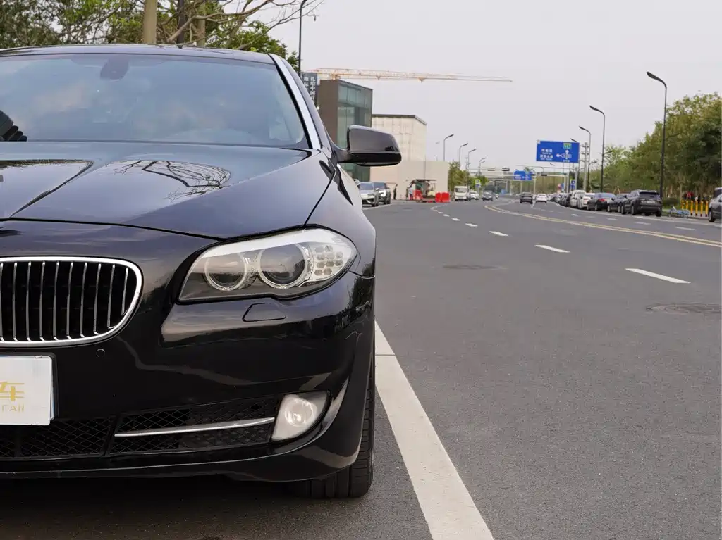 BMW 5 Series 2011 535Li Luxury купить на сайте DeffCars