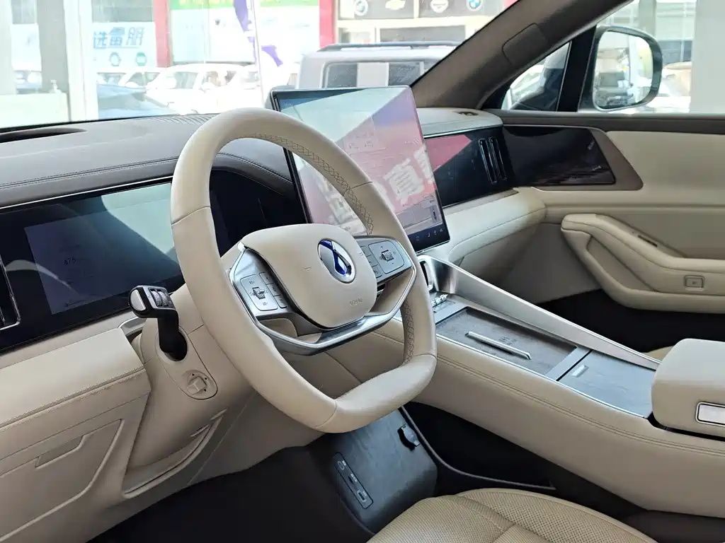 Denza N8L 2025 flagship model купить на сайте DeffCars