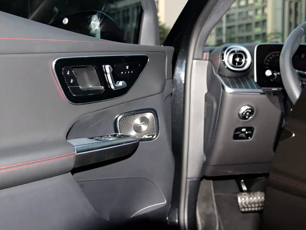 Mercedes-Benz GLC AMG 2024 AMG GLC 43 4MATIC купить на сайте DeffCars