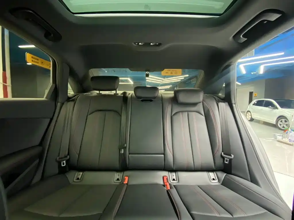 Audi A4L 2024 40 TFSI luxury and dynamic model купить на сайте DeffCars