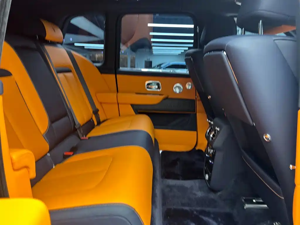 Cullinan 2018 five-seater version купить на сайте DeffCars