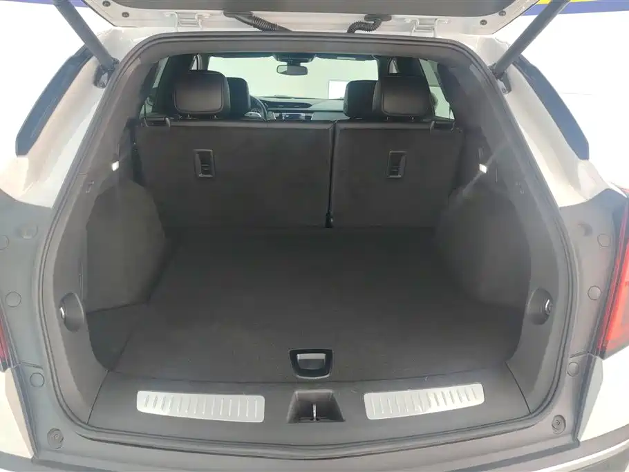 Cadillac XT5 2021 2.0T two-wheel drive luxury model купить на сайте DeffCars