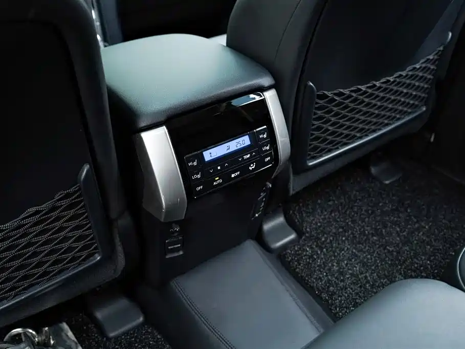 Prado 2018 3.5L automatic VX NAVI rear mounted spare tire купить на сайте DeffCars