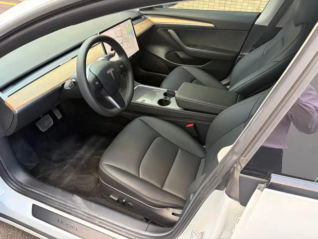 Model 3 2021 standard range rear drive upgraded version 3D6 купить на сайте DeffCars