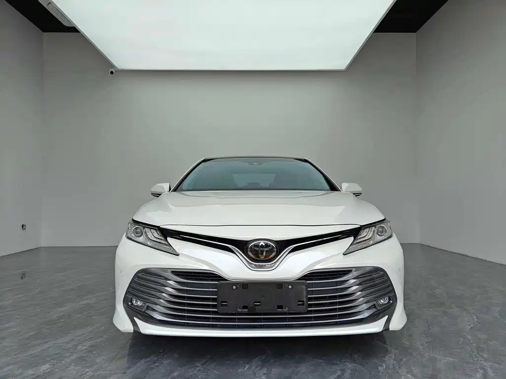 Camry 2019 facelift 2.5G Deluxe Edition купить на сайте DeffCars