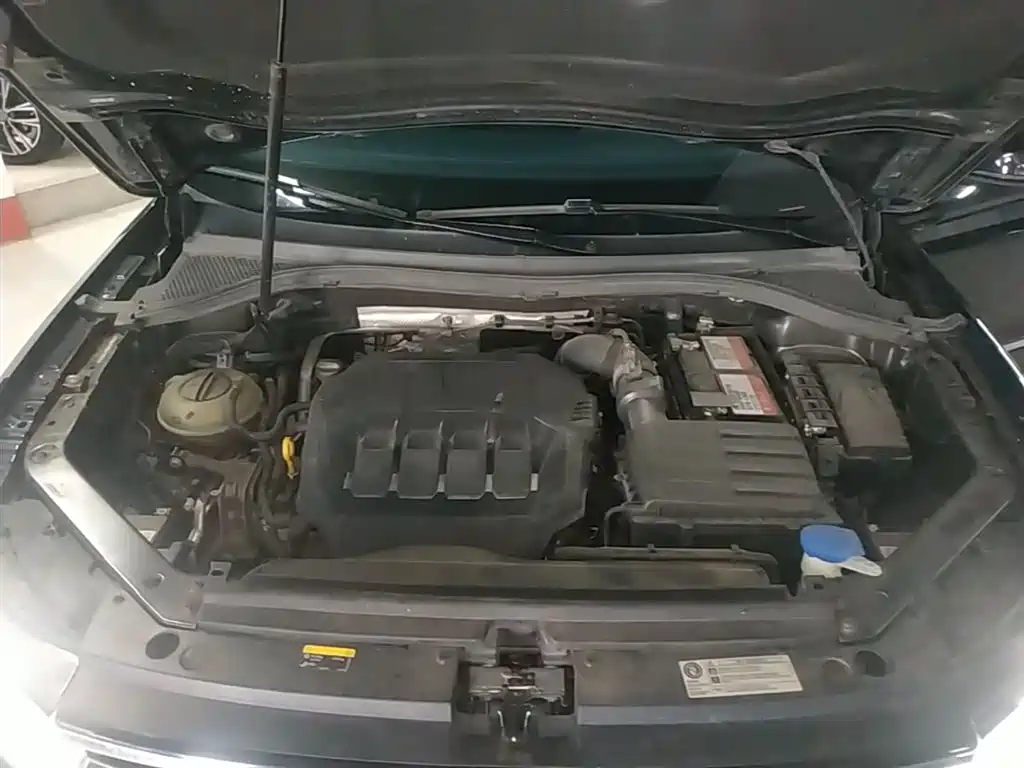 Tiguan L 2023 330TSI automatic two-wheel drive R-Line flagship version купить на сайте DeffCars