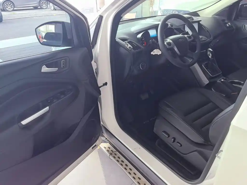 Escape 2015 1.5L GTDi four-wheel drive elite model купить на сайте DeffCars