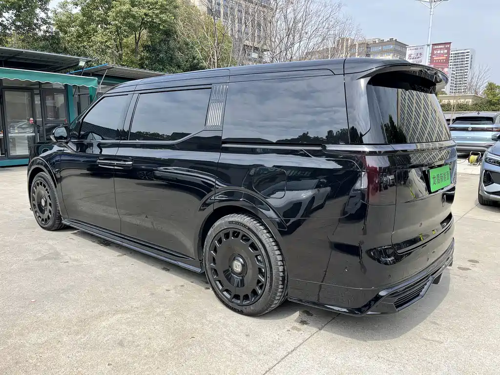 Jikrypton 009 2024 seven-seater aisle version 108kWh купить на сайте DeffCars