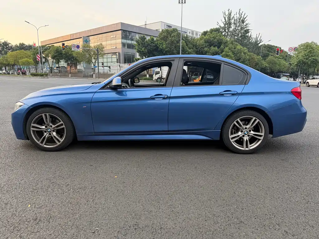 BMW 3 Series 2017 320i M Sports купить на сайте DeffCars