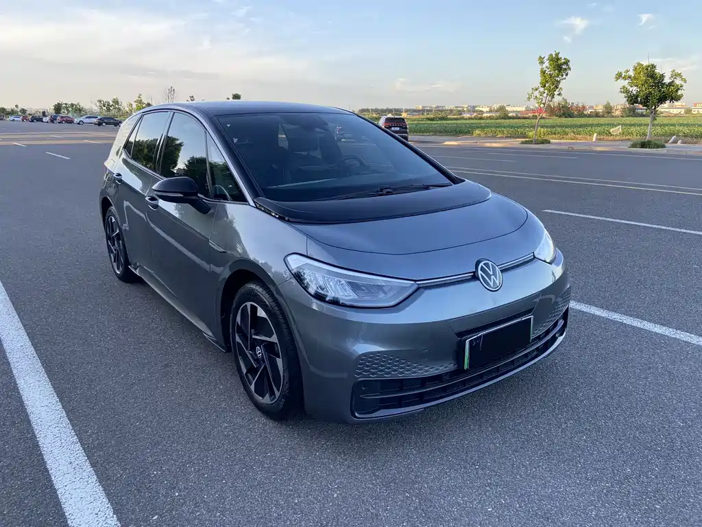 Volkswagen ID.3 2023 Pure Smart Edition купить на сайте DeffCars