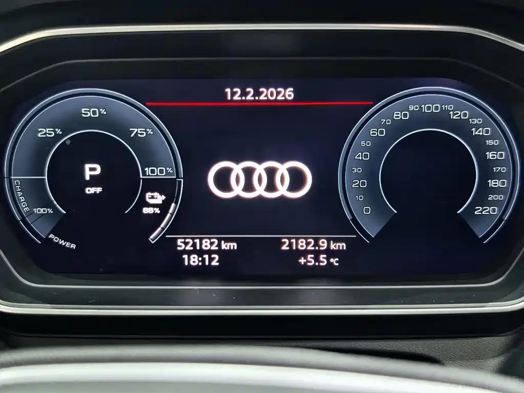Audi Q4 e-tron 2023 40 e-tron Creative Edition купить на сайте DeffCars