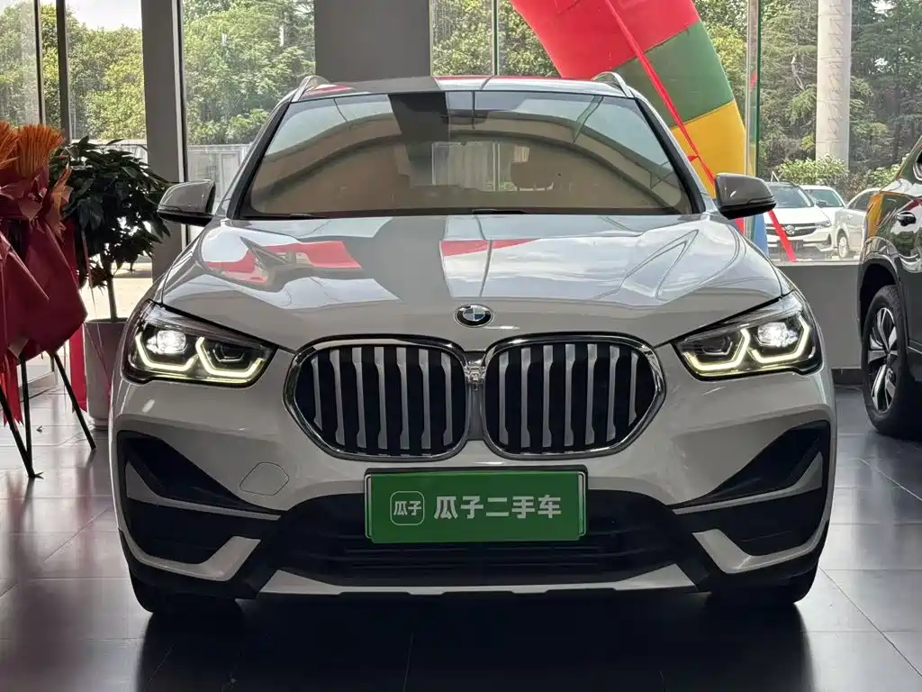 BMW X1 New Energy 2020 xDrive30Le Premium Edition купить на сайте DeffCars