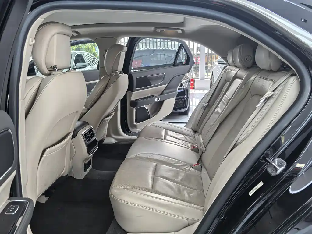 Lincoln Continental 2018 2.0T Two-wheel drive Exclusive Edition купить на сайте DeffCars