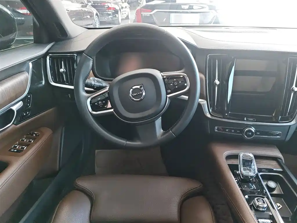 Volvo S90 2021 B5 Zhiyuan Luxury Edition купить на сайте DeffCars