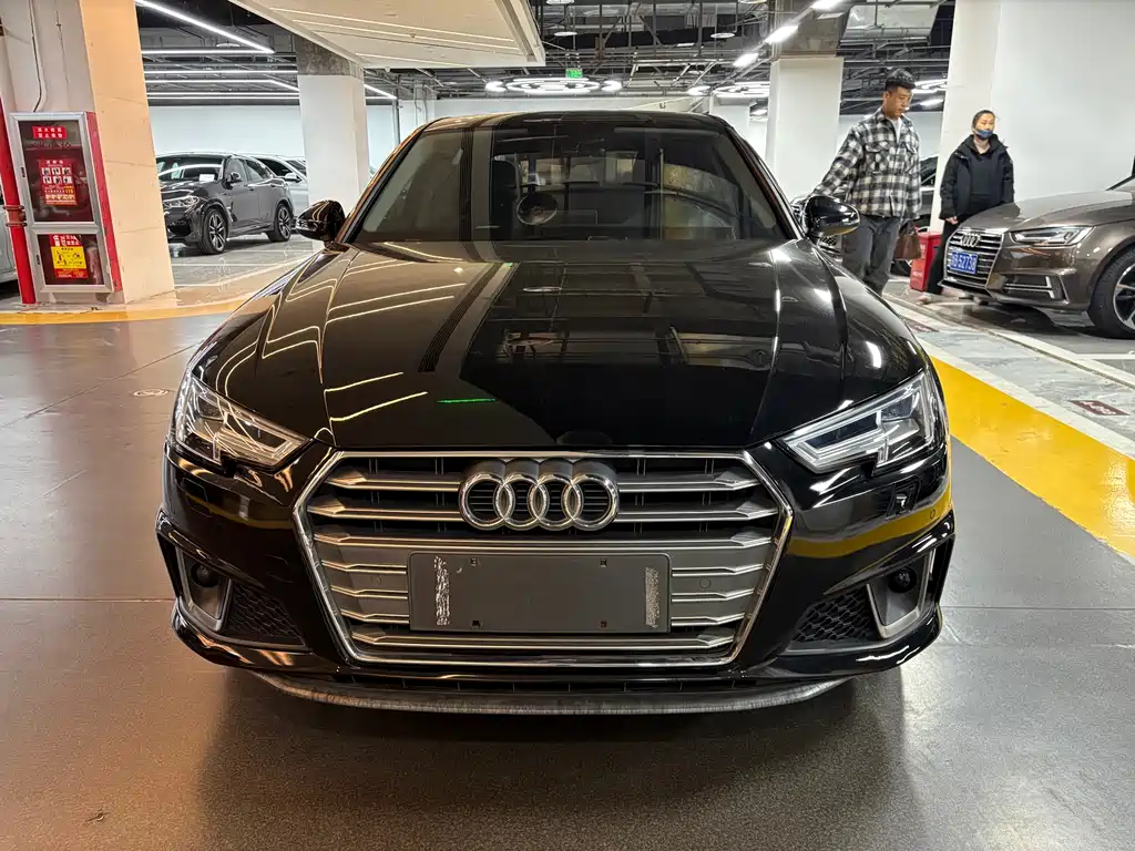 Audi A4L 2019 40 TFSI Fashion Type National VI купить на сайте DeffCars