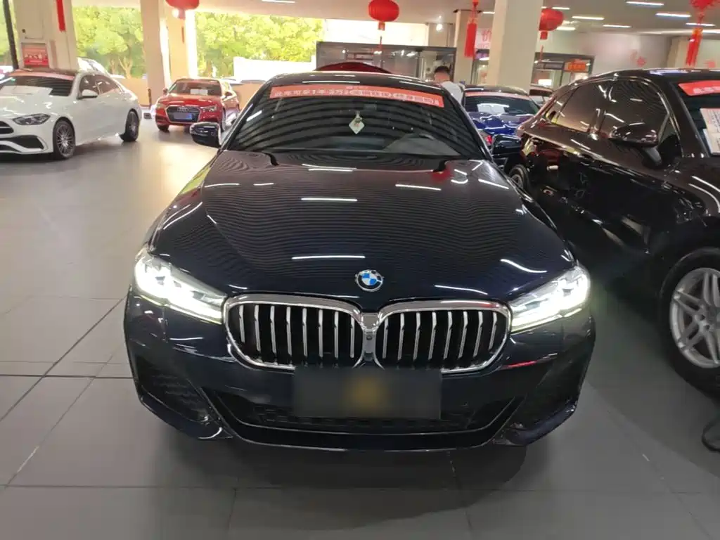 BMW 5 Series 2022 Facelift 530Li Exclusive M Sports Package купить на сайте DeffCars