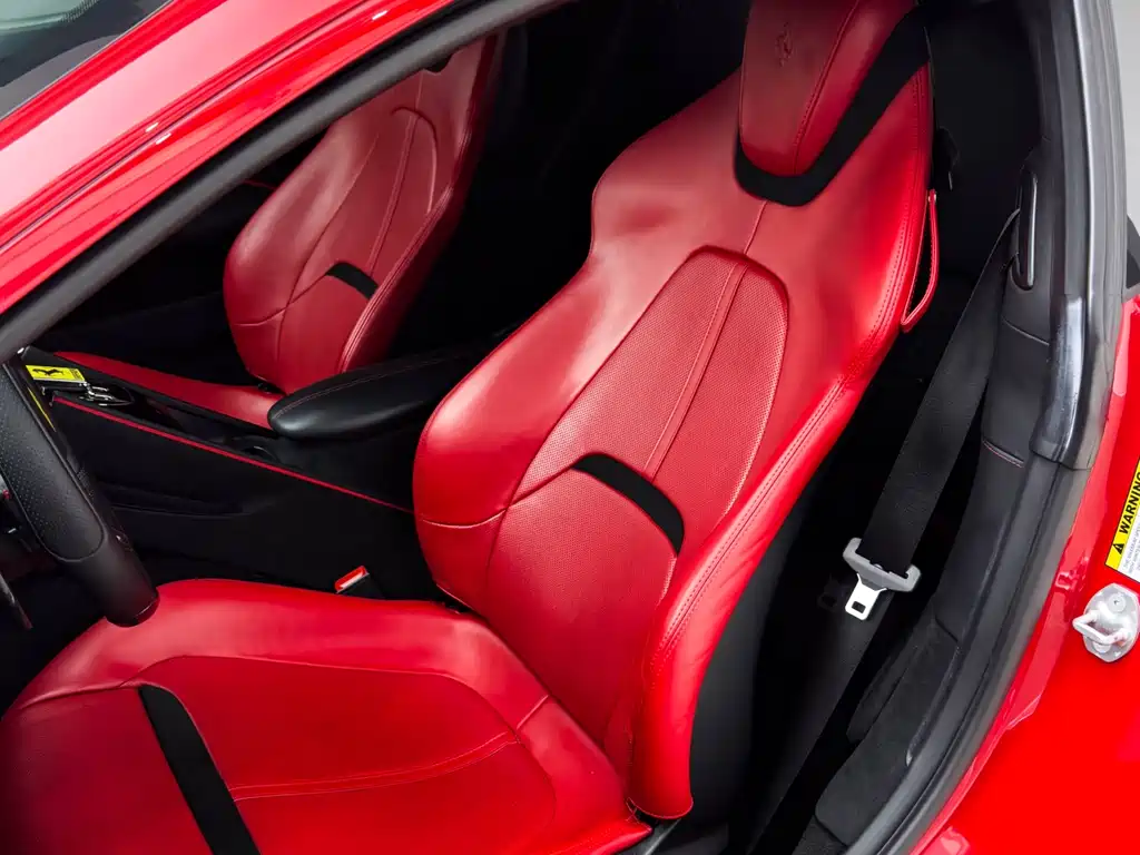 Roma 2020 3.9T V8 купить на сайте DeffCars