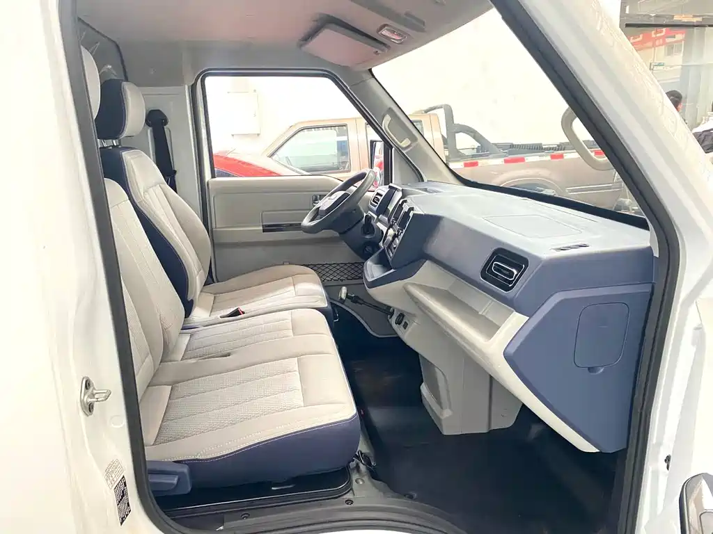 Xinyuan E3 2024 Standard Type купить на сайте DeffCars