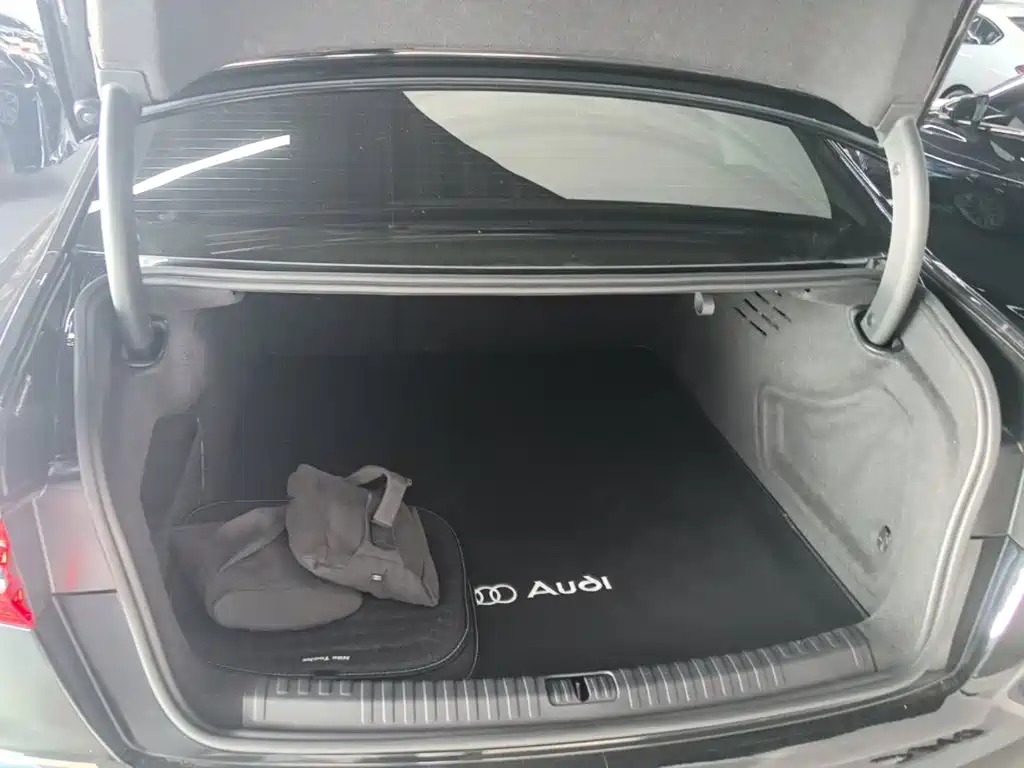 Audi A6L 2023 40 TFSI luxury and elegant model купить на сайте DeffCars