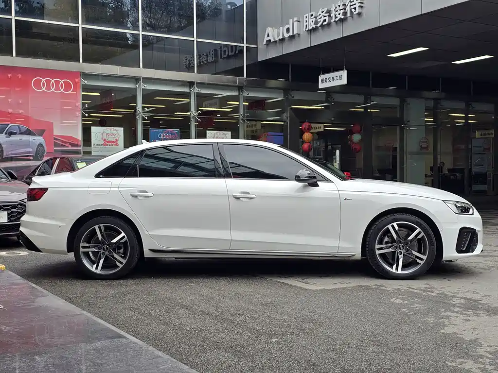 Audi A4L 2023 40 TFSI luxury and dynamic model купить на сайте DeffCars