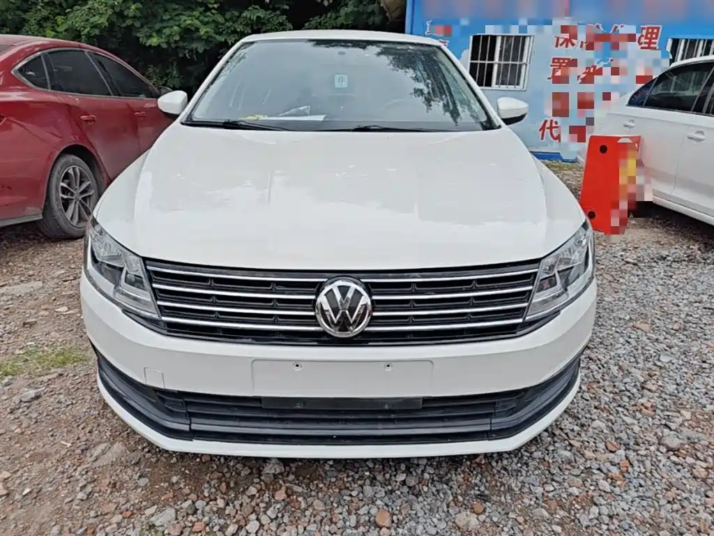Lavida 2017 1.6L automatic fashion version купить на сайте DeffCars