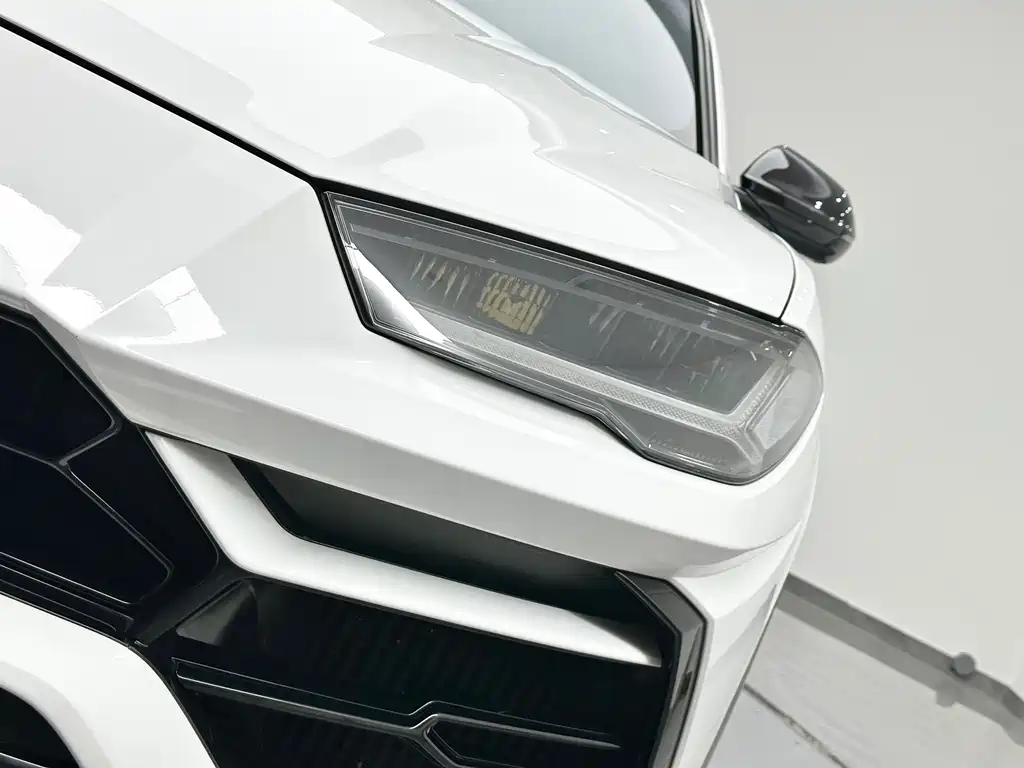 Urus 2021 4.0T V8 купить на сайте DeffCars