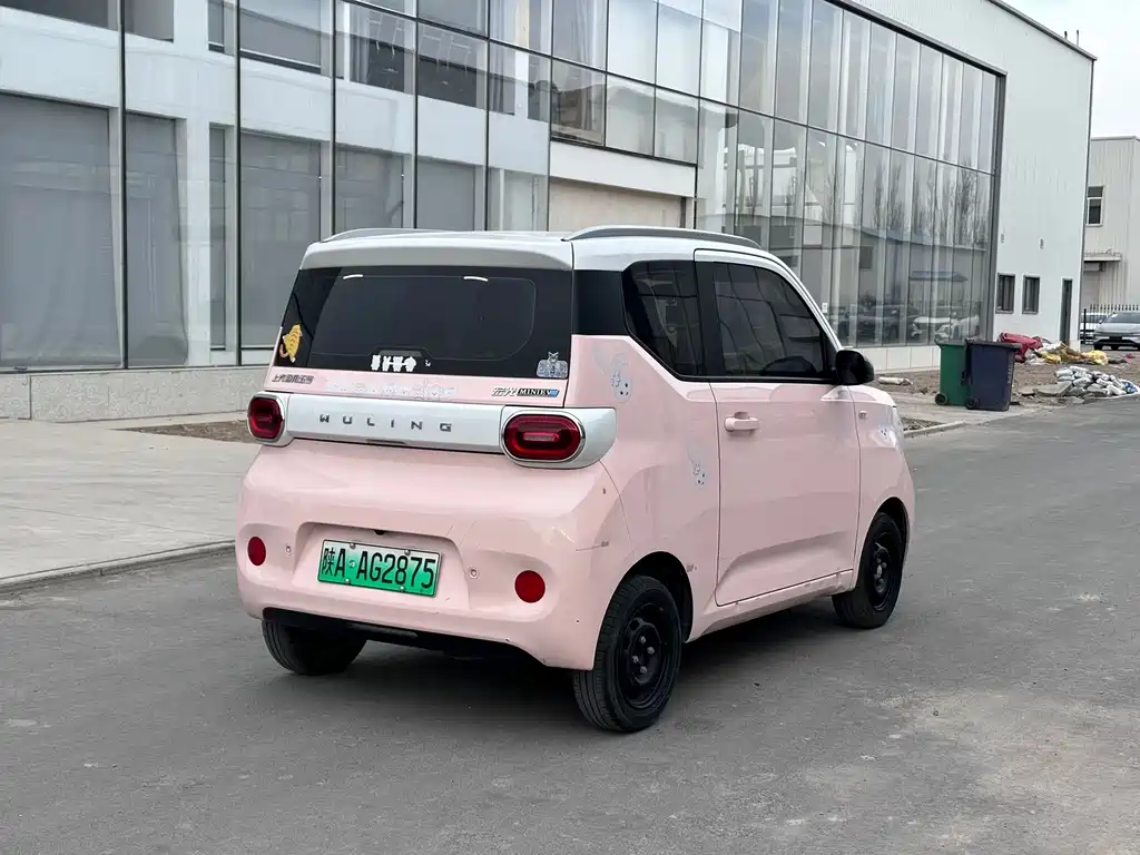 Hongguang MINIEV 2024 third generation 215km advanced version купить на сайте DeffCars