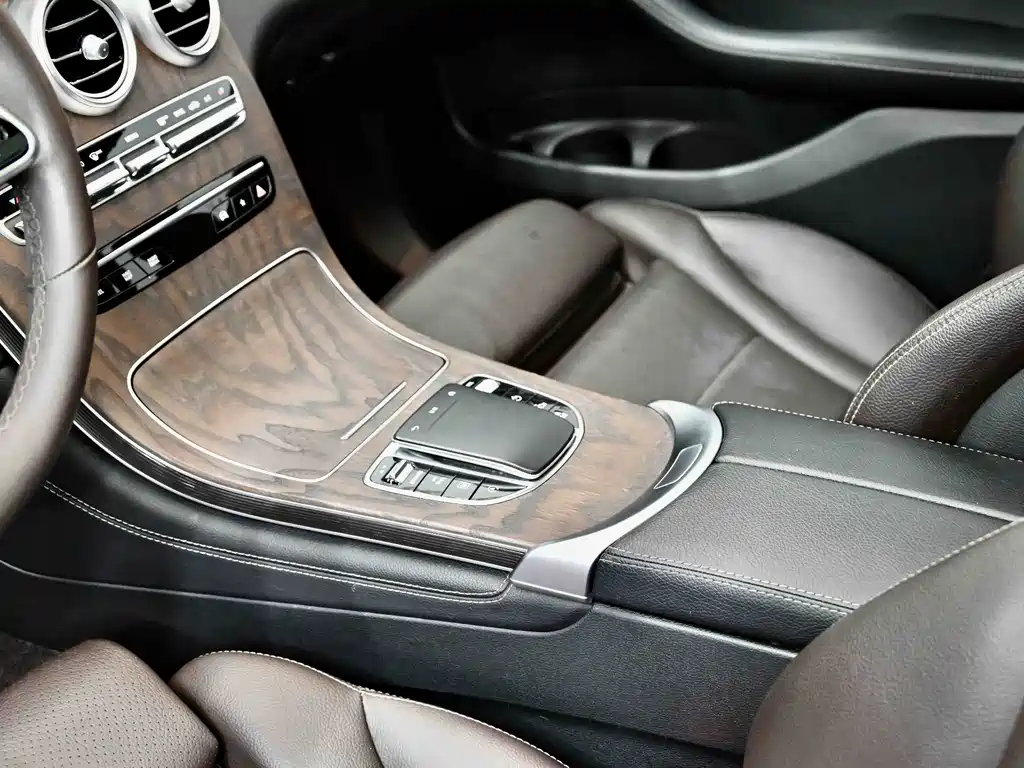 Mercedes-Benz GLC 2020 facelift GLC 260 L 4MATIC luxury model купить на сайте DeffCars