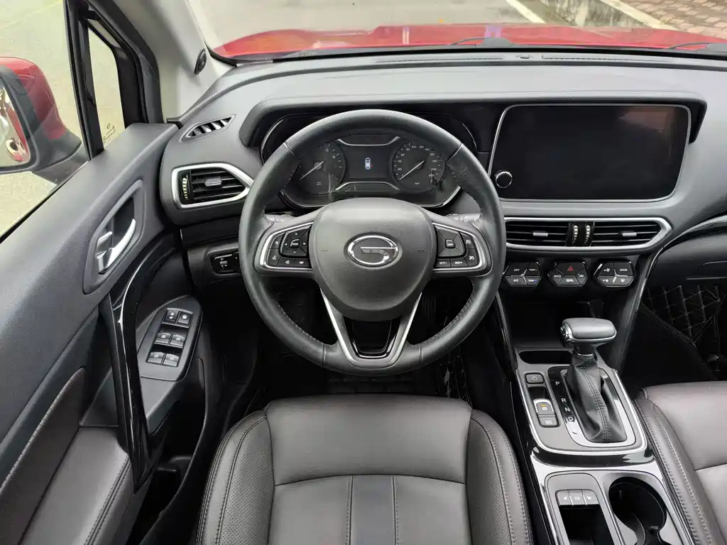 Trumpchi GS4 2018 235T Automatic Two-Wheel Drive Deluxe Edition купить на сайте DeffCars