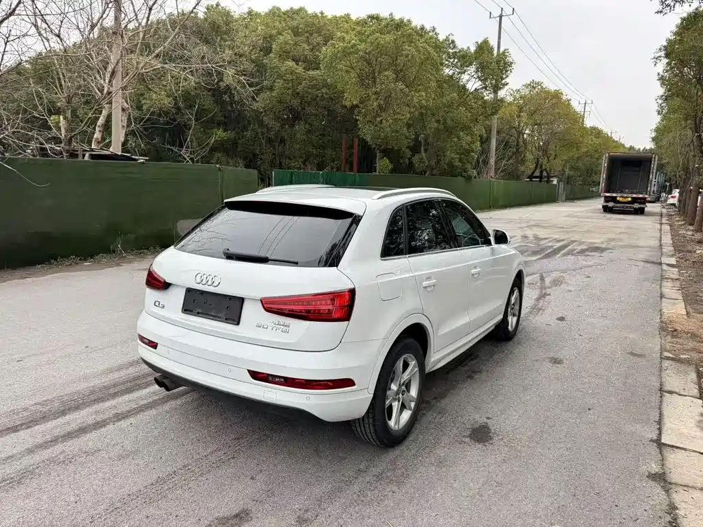 Audi Q3 2018 30th Anniversary Model 30 TFSI Fashion Model купить на сайте DeffCars