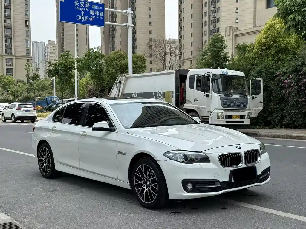 BMW 5 Series 2014 528Li xDrive Leading Model купить на сайте DeffCars