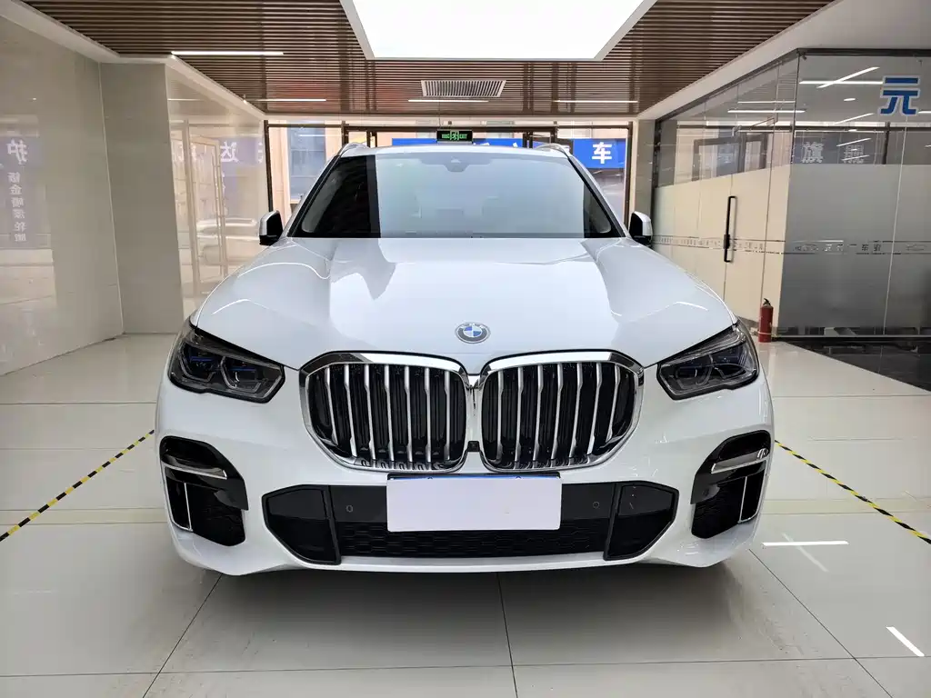 BMW X5 2022 xDrive 30Li M Sports Package купить на сайте DeffCars