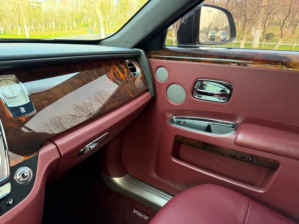 Ghost 2012 6.6T extended version купить на сайте DeffCars