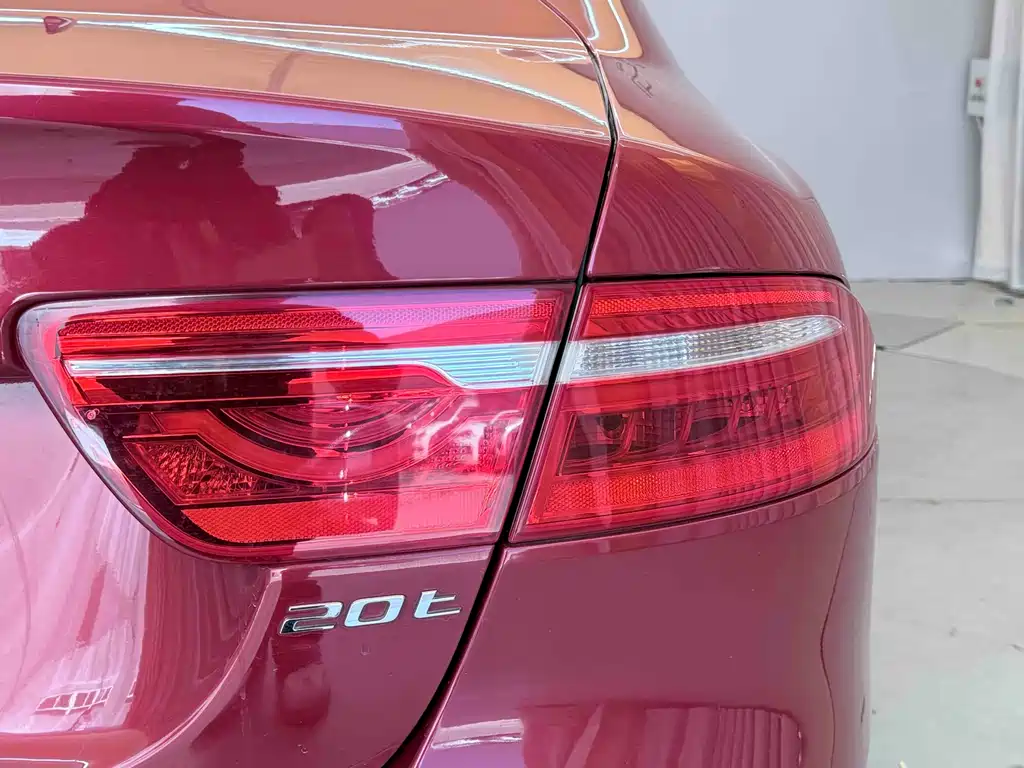 Jaguar XEL 2018 2.0T 200PS Luxury Edition купить на сайте DeffCars