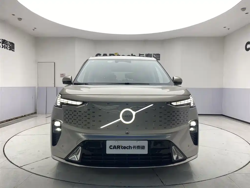 Volvo EM90 2025 Ultra six-seater купить на сайте DeffCars