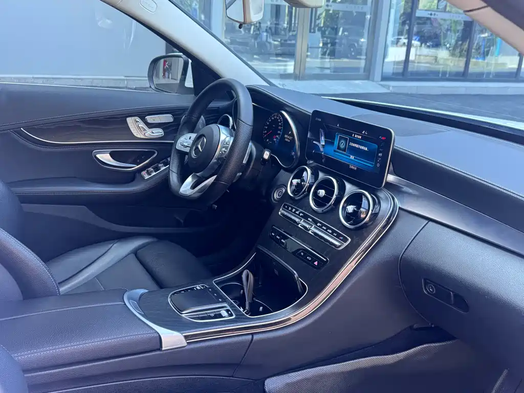 Mercedes-Benz C-Class 2019 C 260 L Sports Edition купить на сайте DeffCars