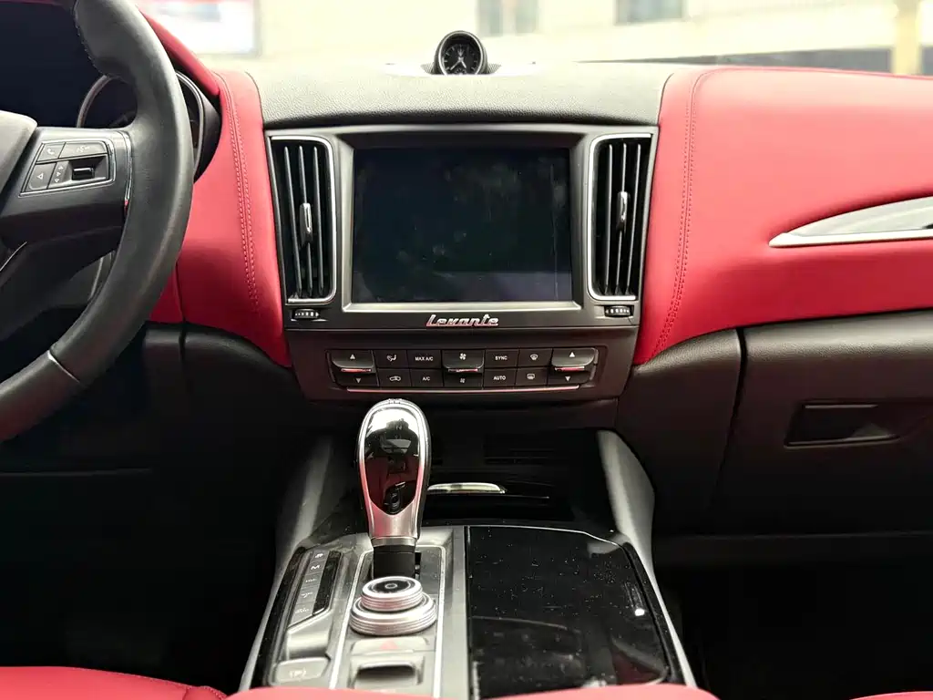 Levante 2018 3.0T Classic Edition купить на сайте DeffCars