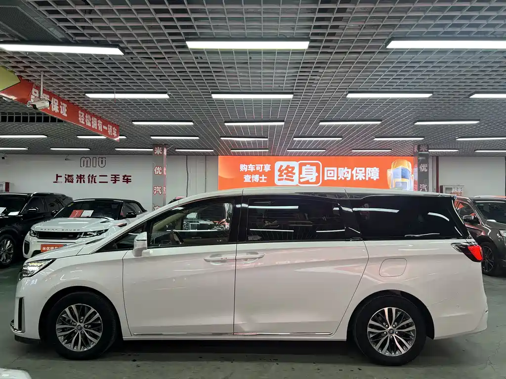 Buick GL8 2023 ES Lu Zun Exclusive Model купить на сайте DeffCars