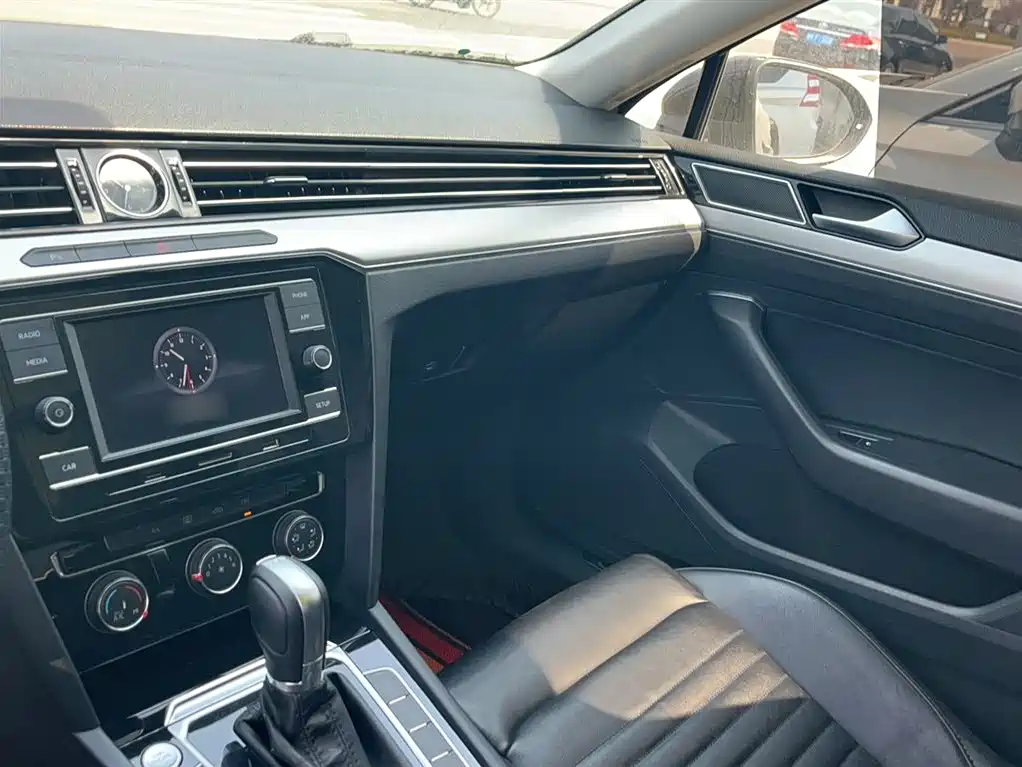Magotan 2018 330TSI DSG leading model купить на сайте DeffCars