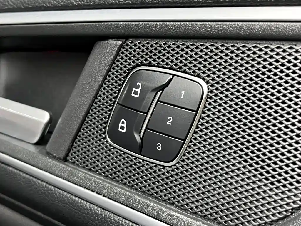 Ruijie 2015 2.7T GTDi four-wheel drive Zunrui model 7 seats купить на сайте DeffCars