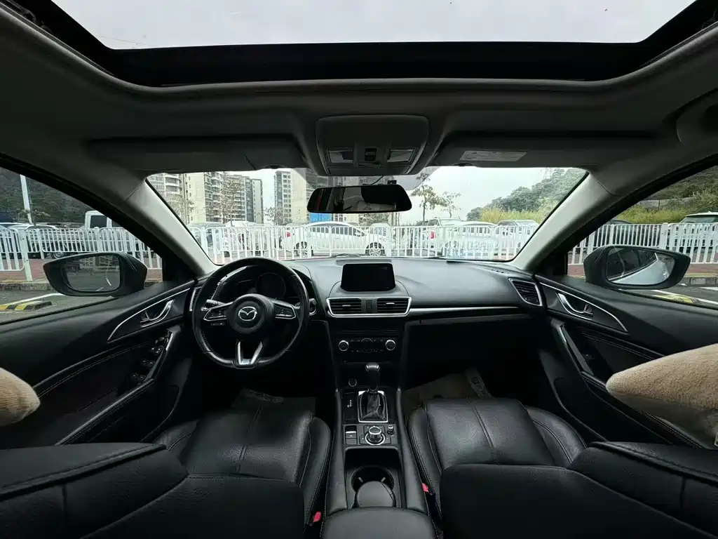 Mazda3 Angkesela 2017 Sedan 2.0L Automatic Premium National V купить на сайте DeffCars