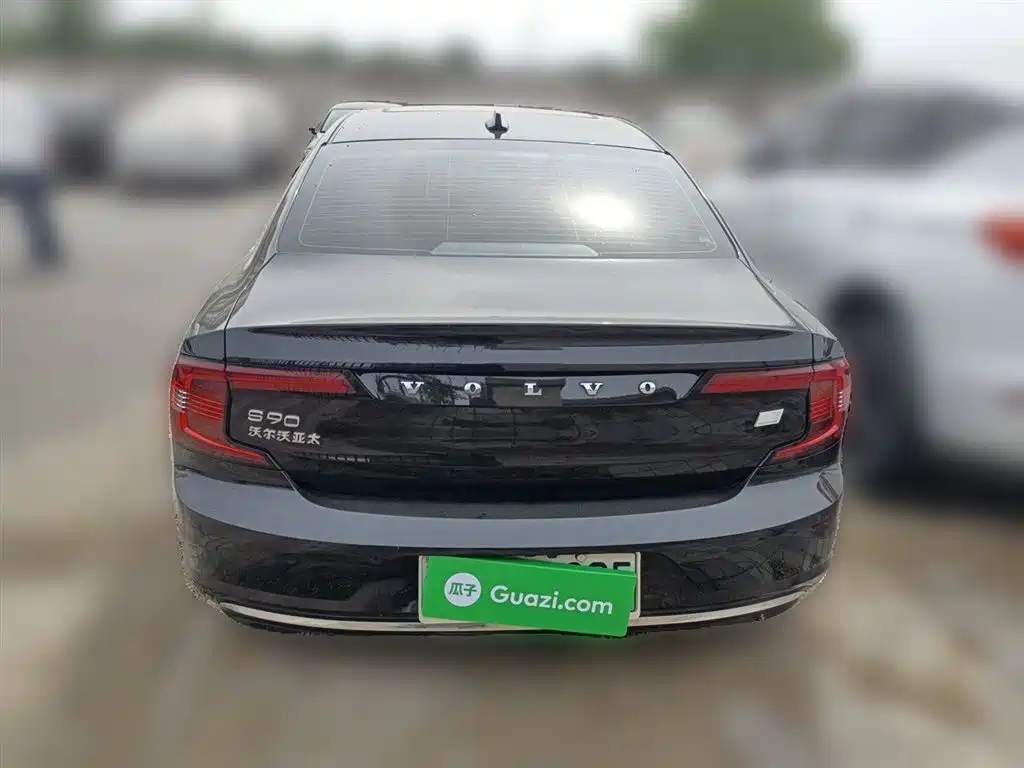 Volvo S90 plug-in hybrid 2024 plug-in hybrid four-wheel drive long range Zhiyi luxury version купить на сайте DeffCars