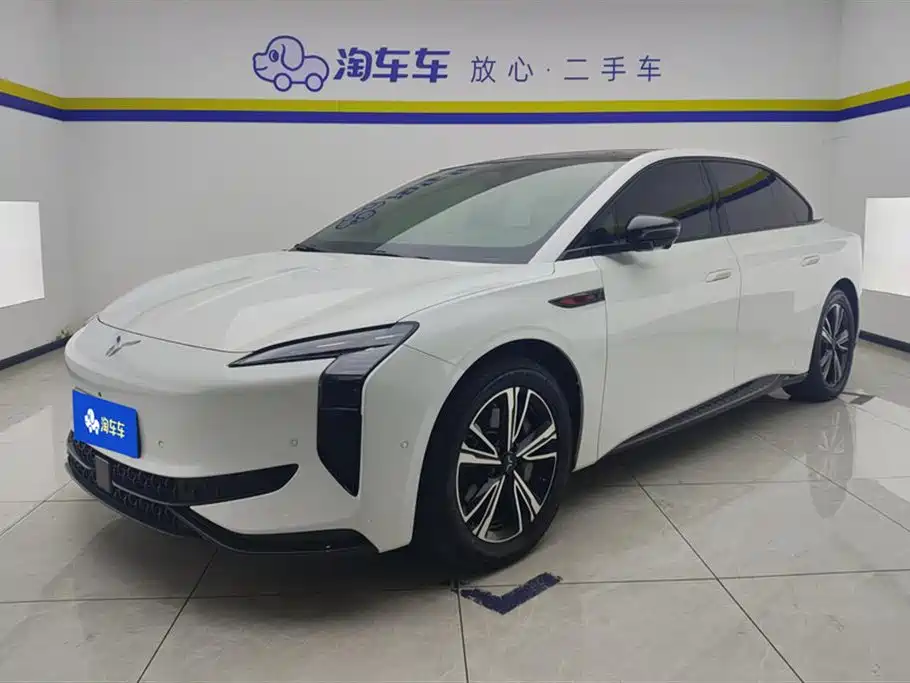 Hongqi EH7 2024 690 Pro купить на сайте DeffCars